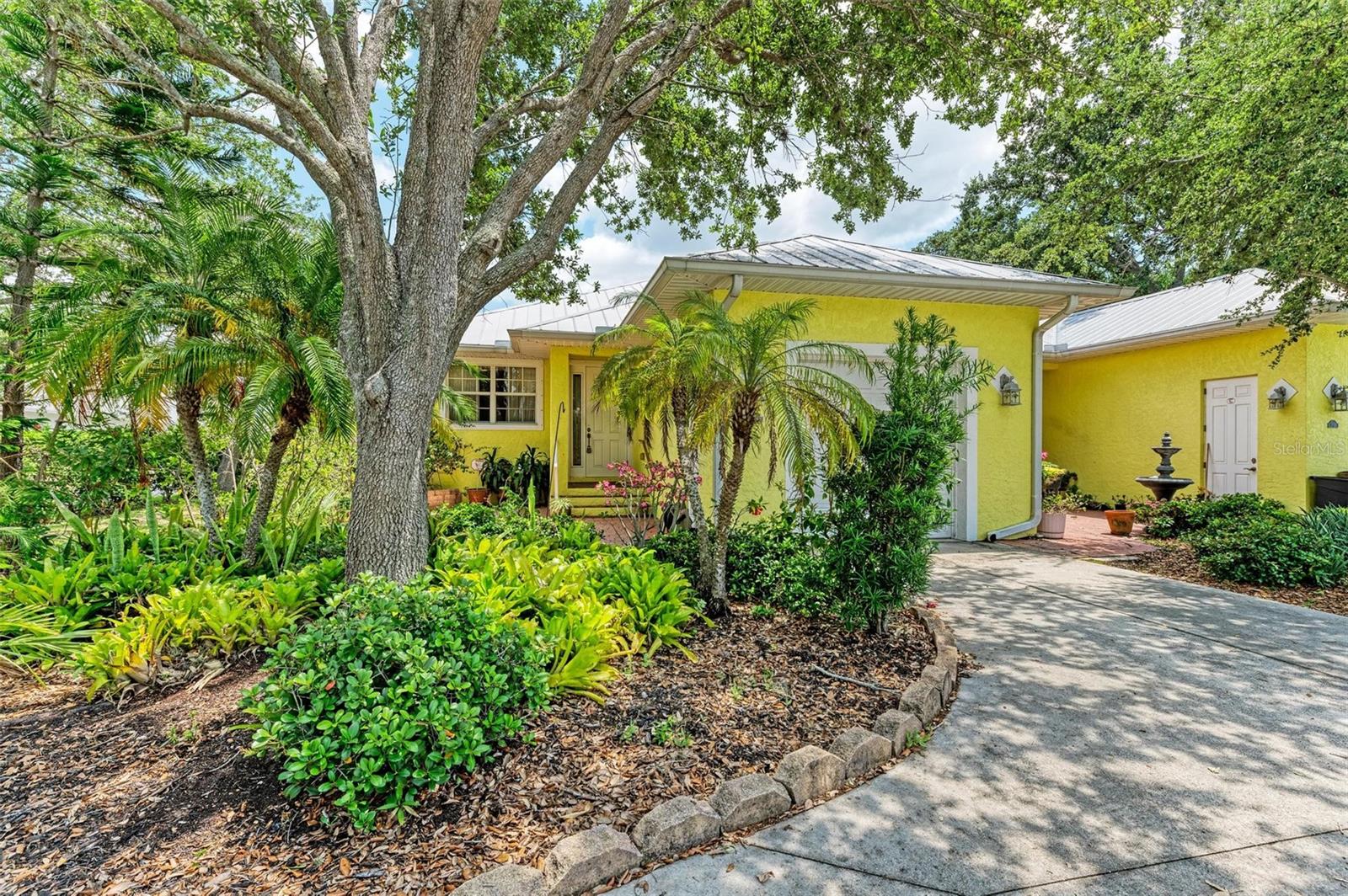 321 W VIRGINIA AVE #201