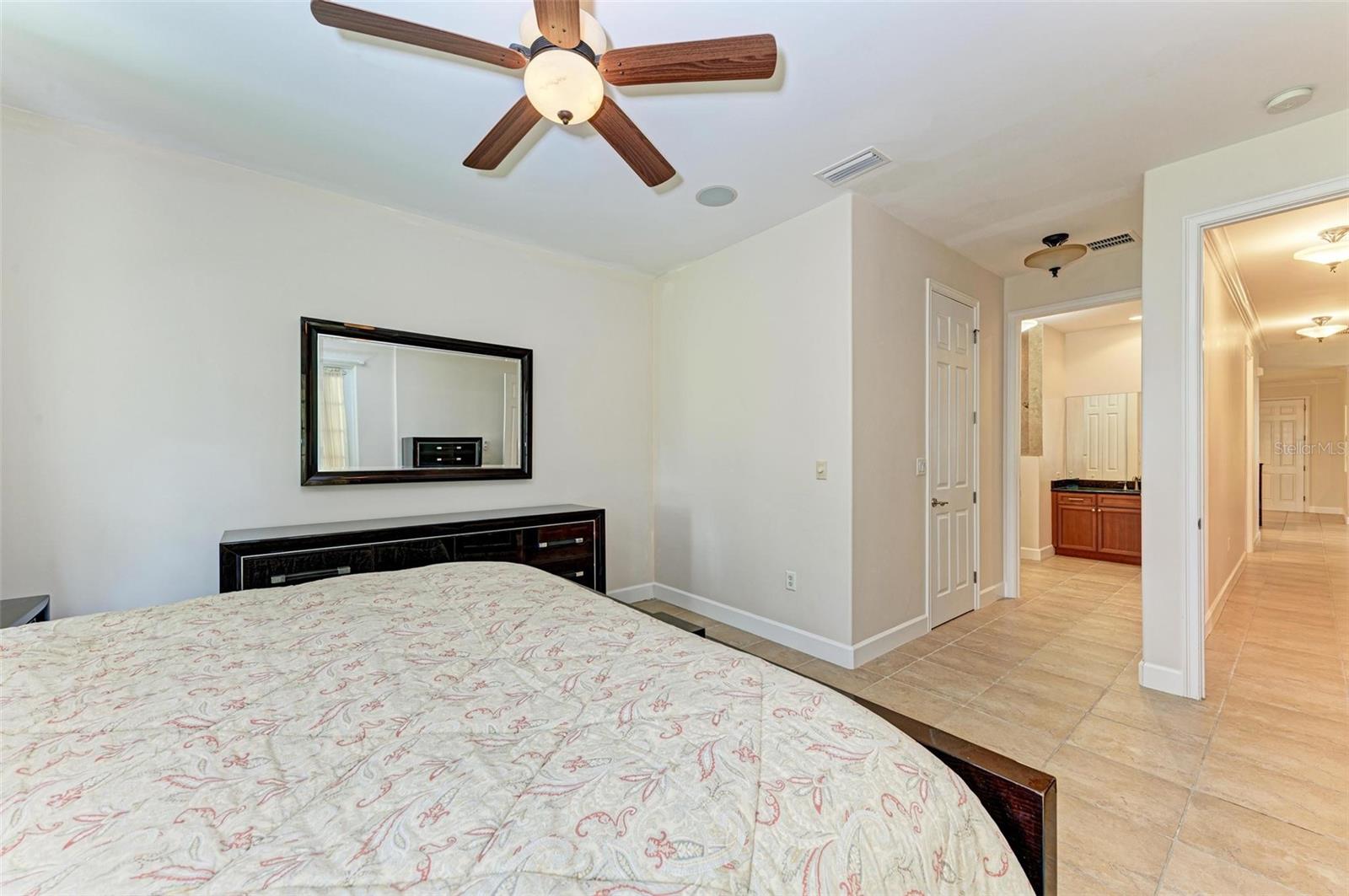 321 W VIRGINIA AVE #201