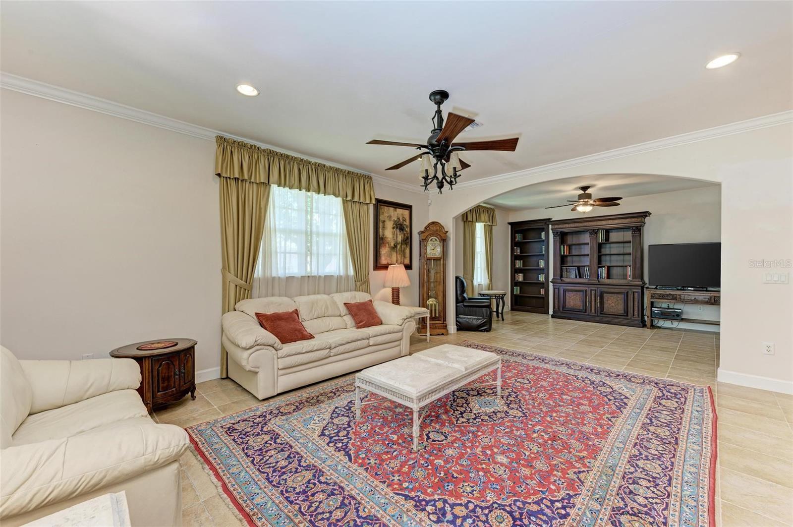 321 W VIRGINIA AVE #201