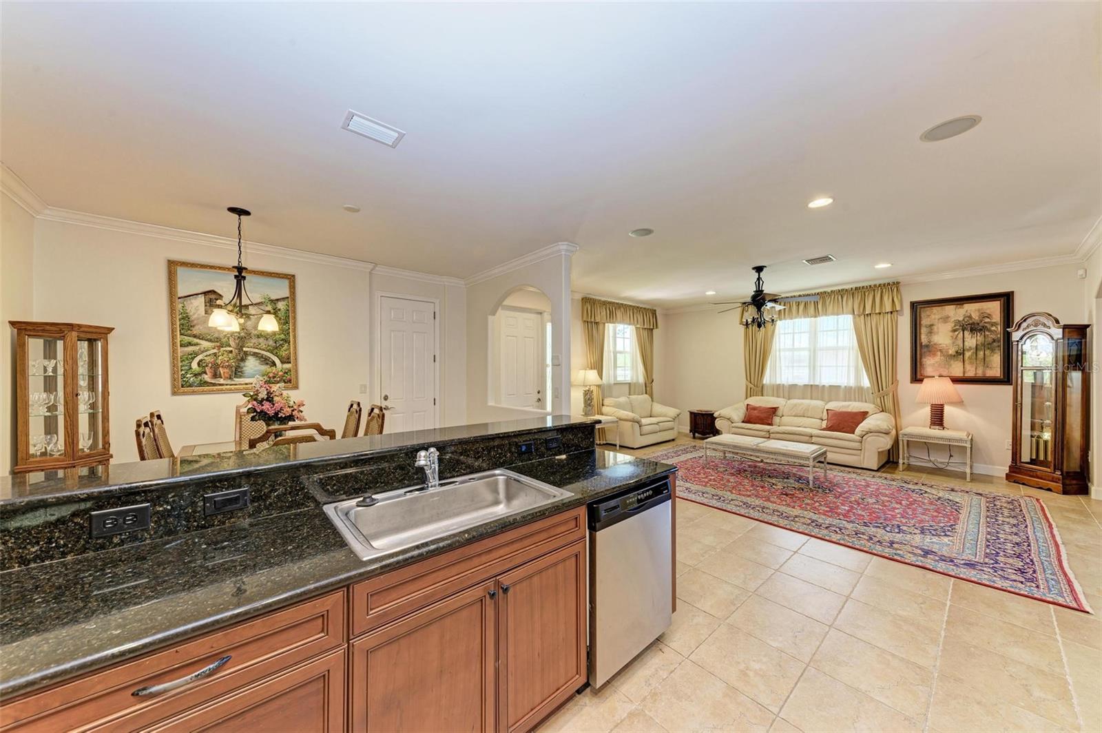 321 W VIRGINIA AVE #201