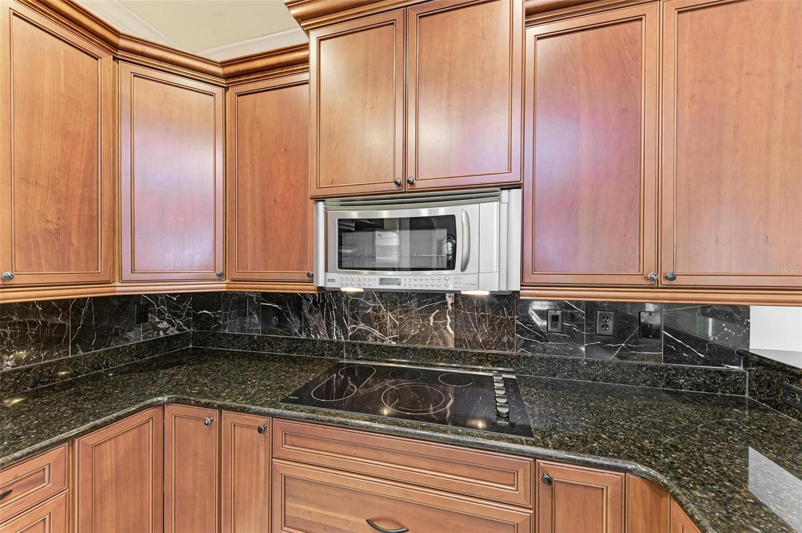 321 W VIRGINIA AVE #201