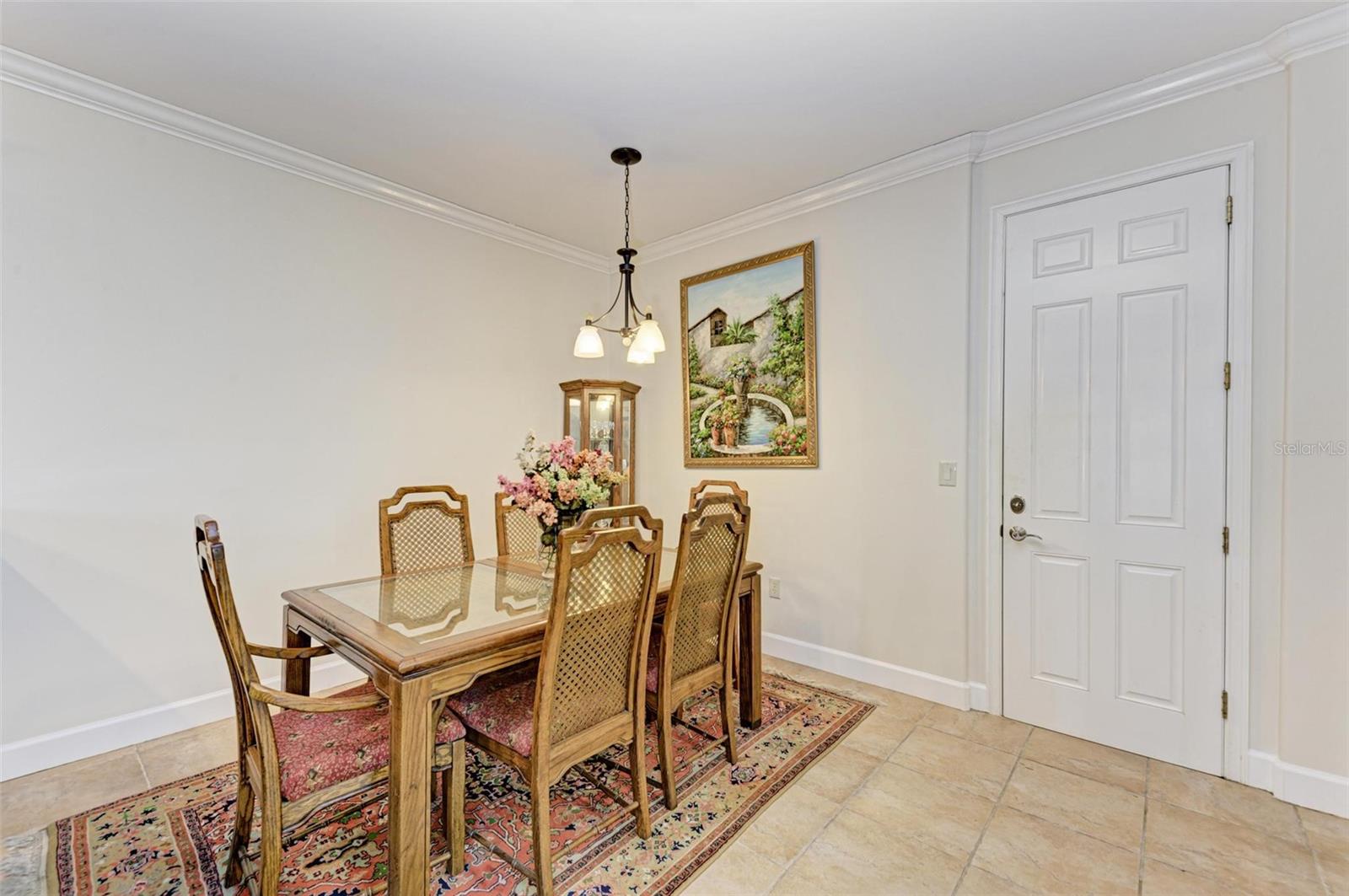 321 W VIRGINIA AVE #201