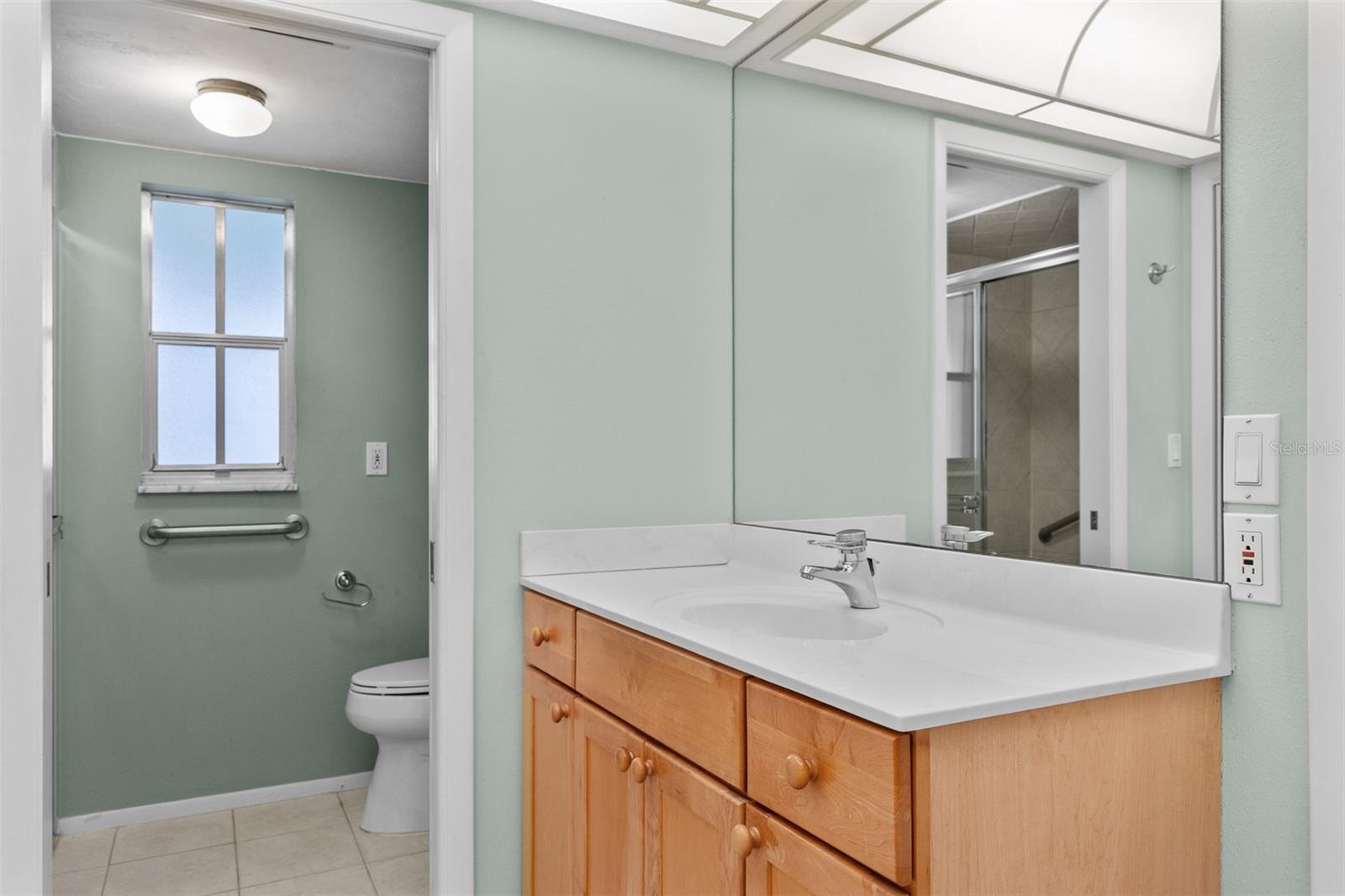 1 COLONY POINT DR #A10