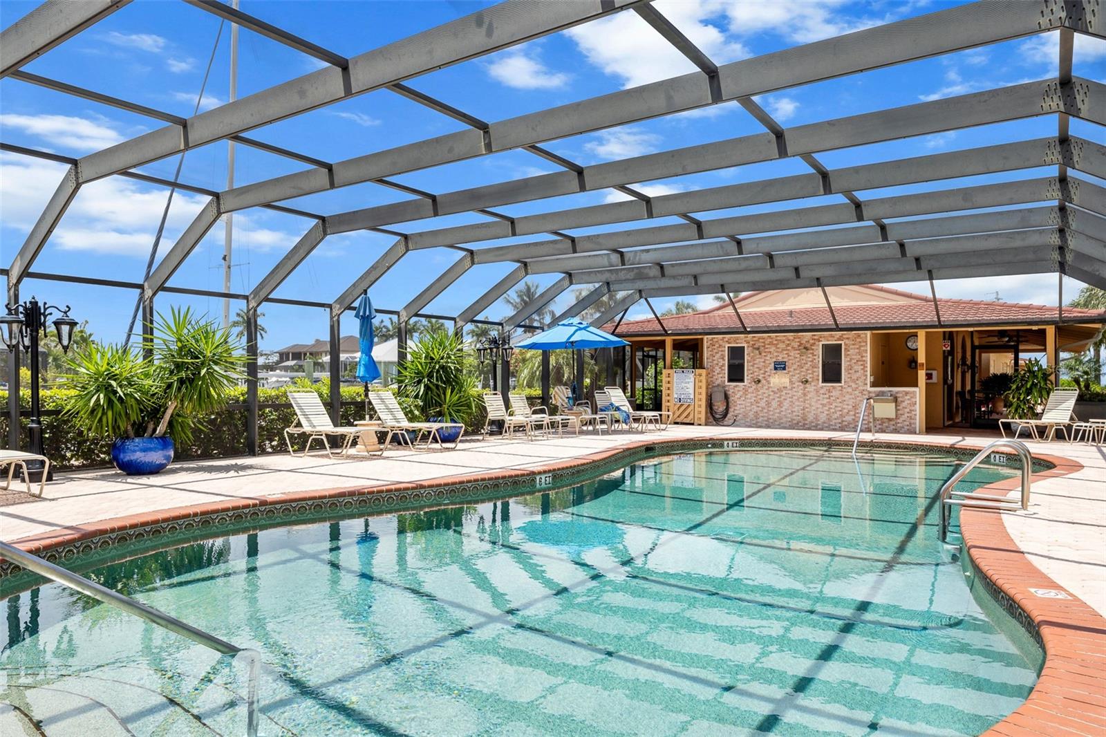 1 COLONY POINT DR #A10