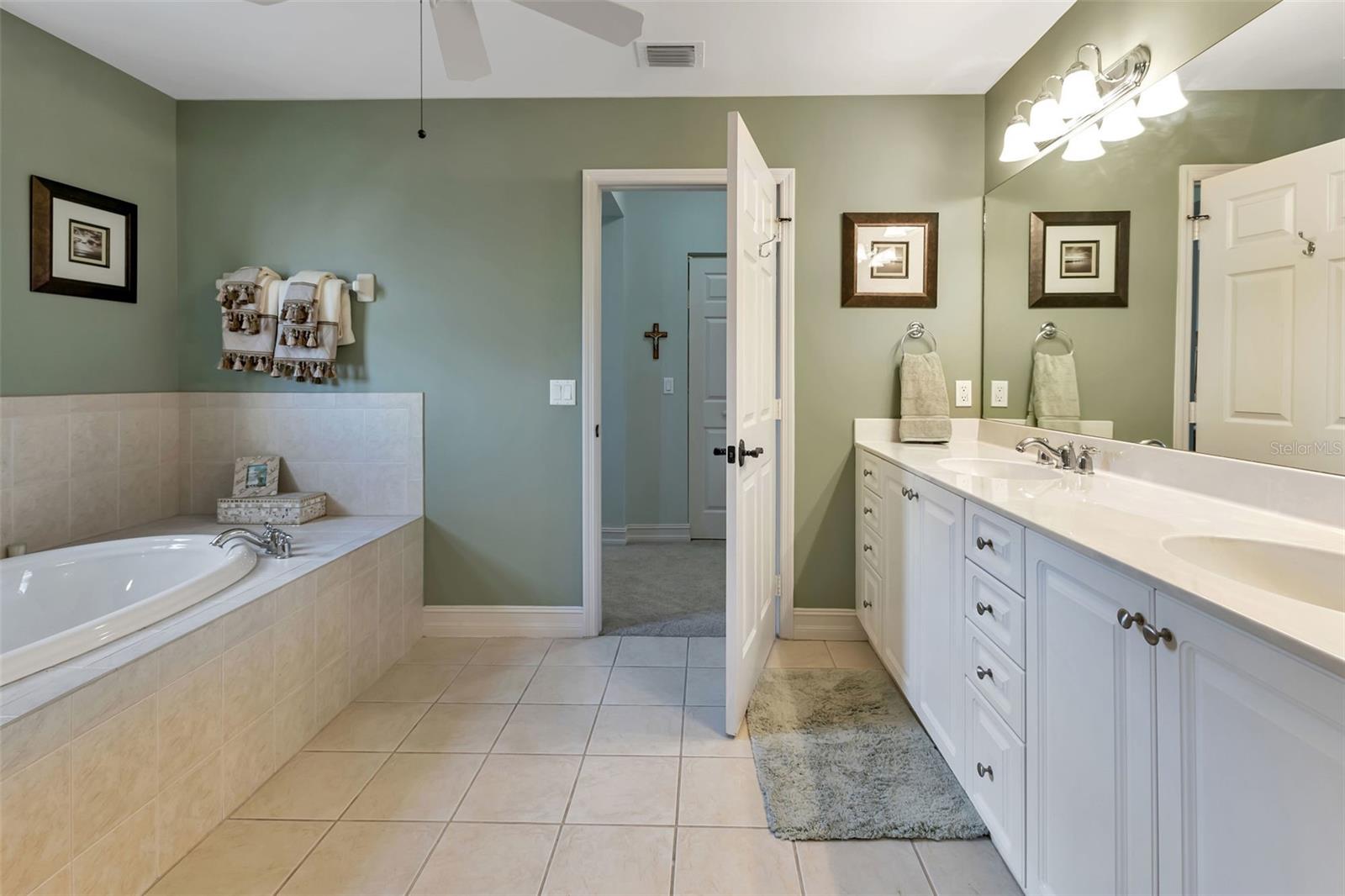 3340 WOOD THRUSH DR #143