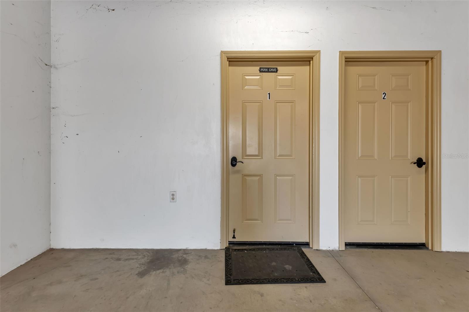 3340 WOOD THRUSH DR #143