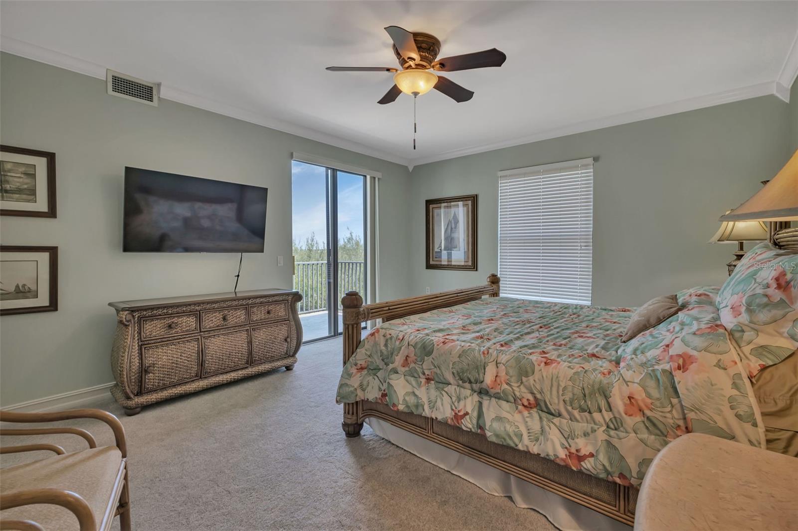 3340 WOOD THRUSH DR #143