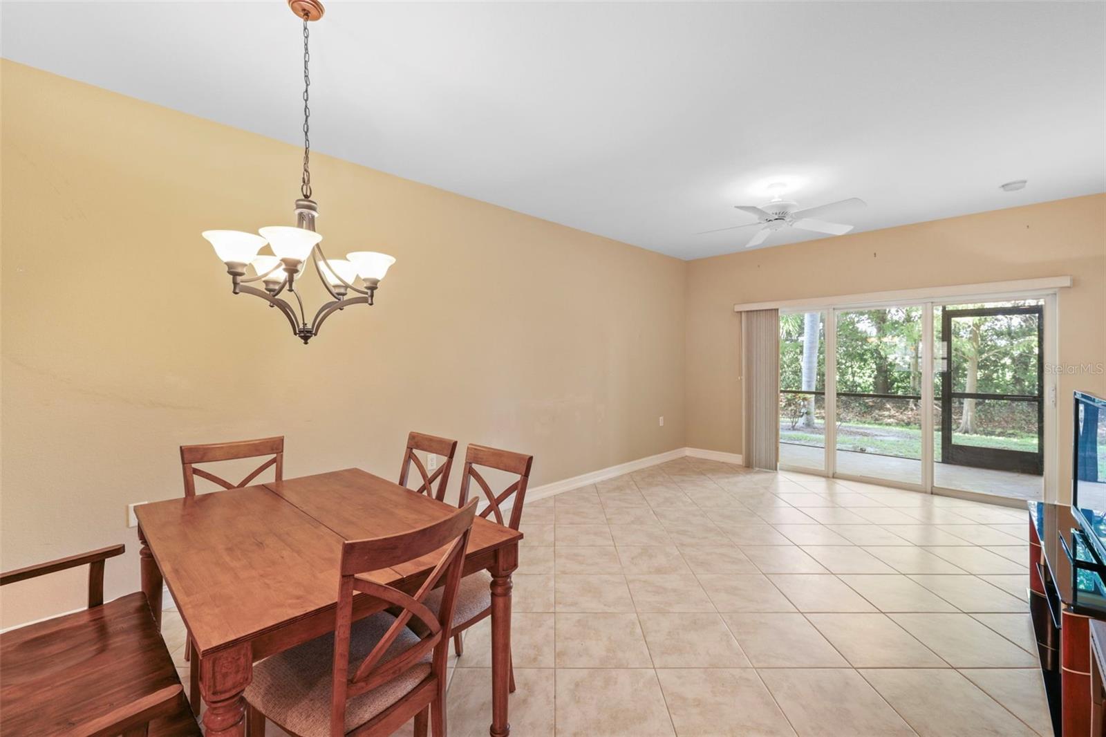 7196 N PLUM TREE #313