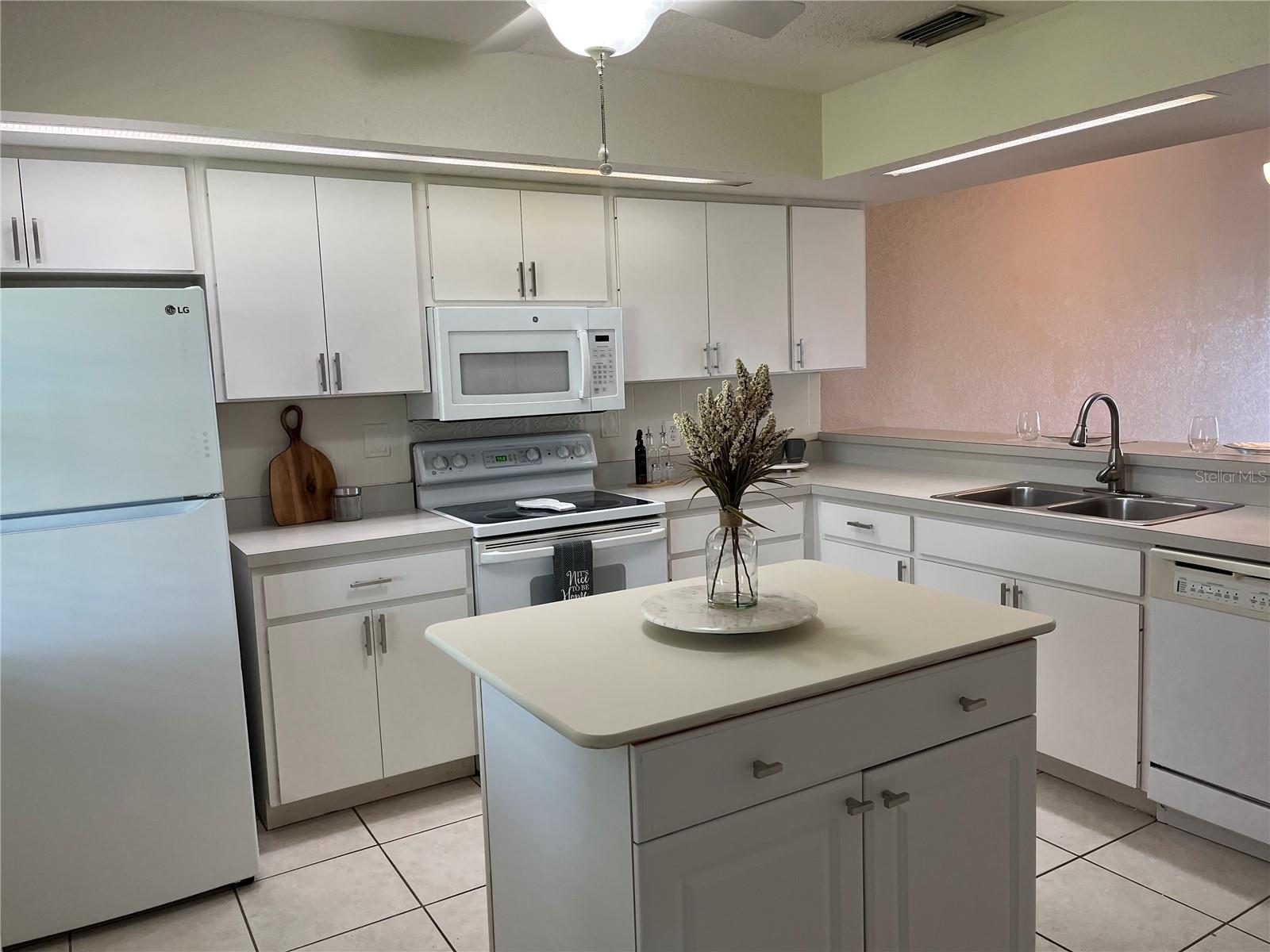 449 ROYAL POINCIANA #122