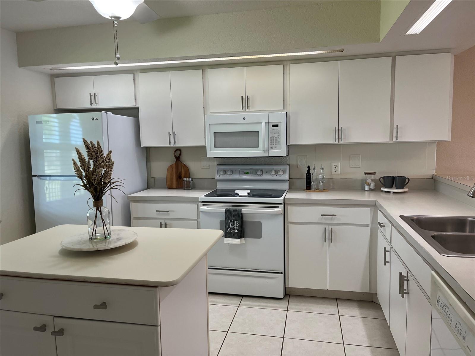 449 ROYAL POINCIANA #122