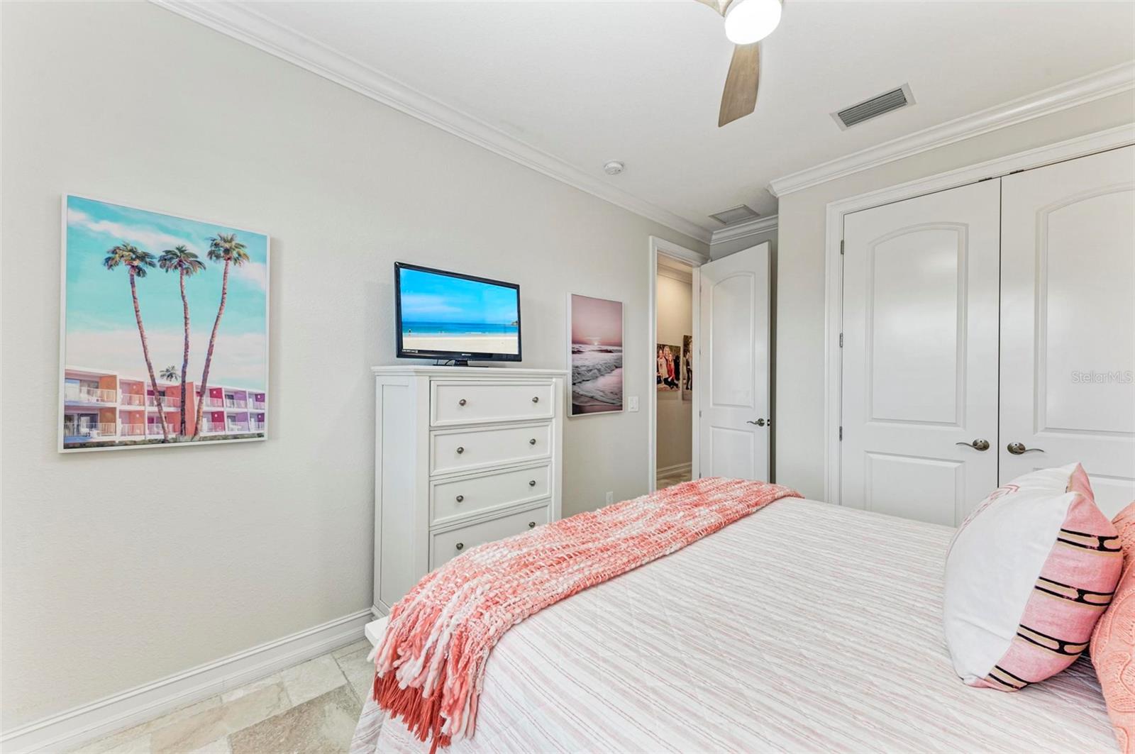 5016 LA COSTA ISLAND CT