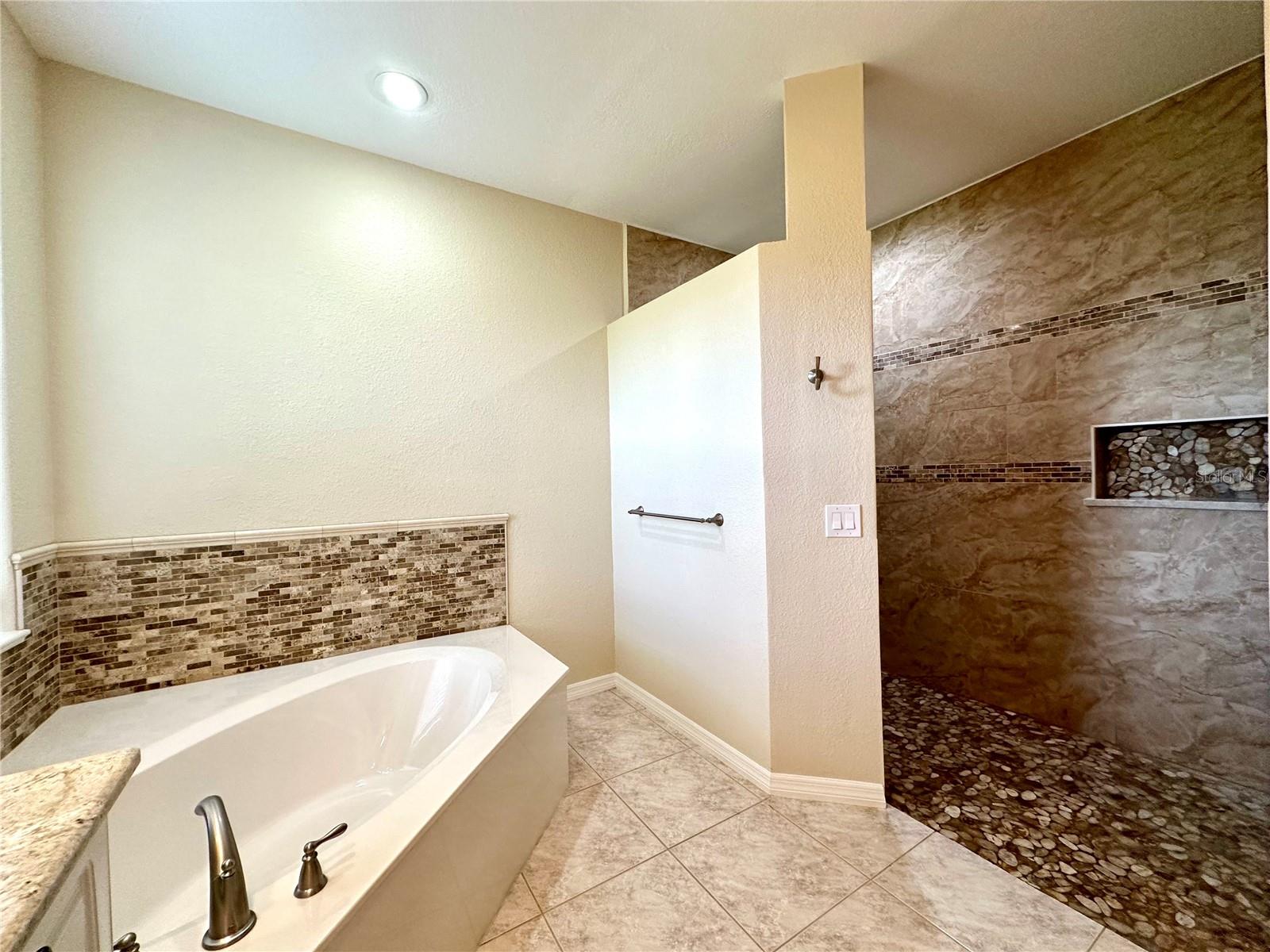 26577 BARRANQUILLA AVE