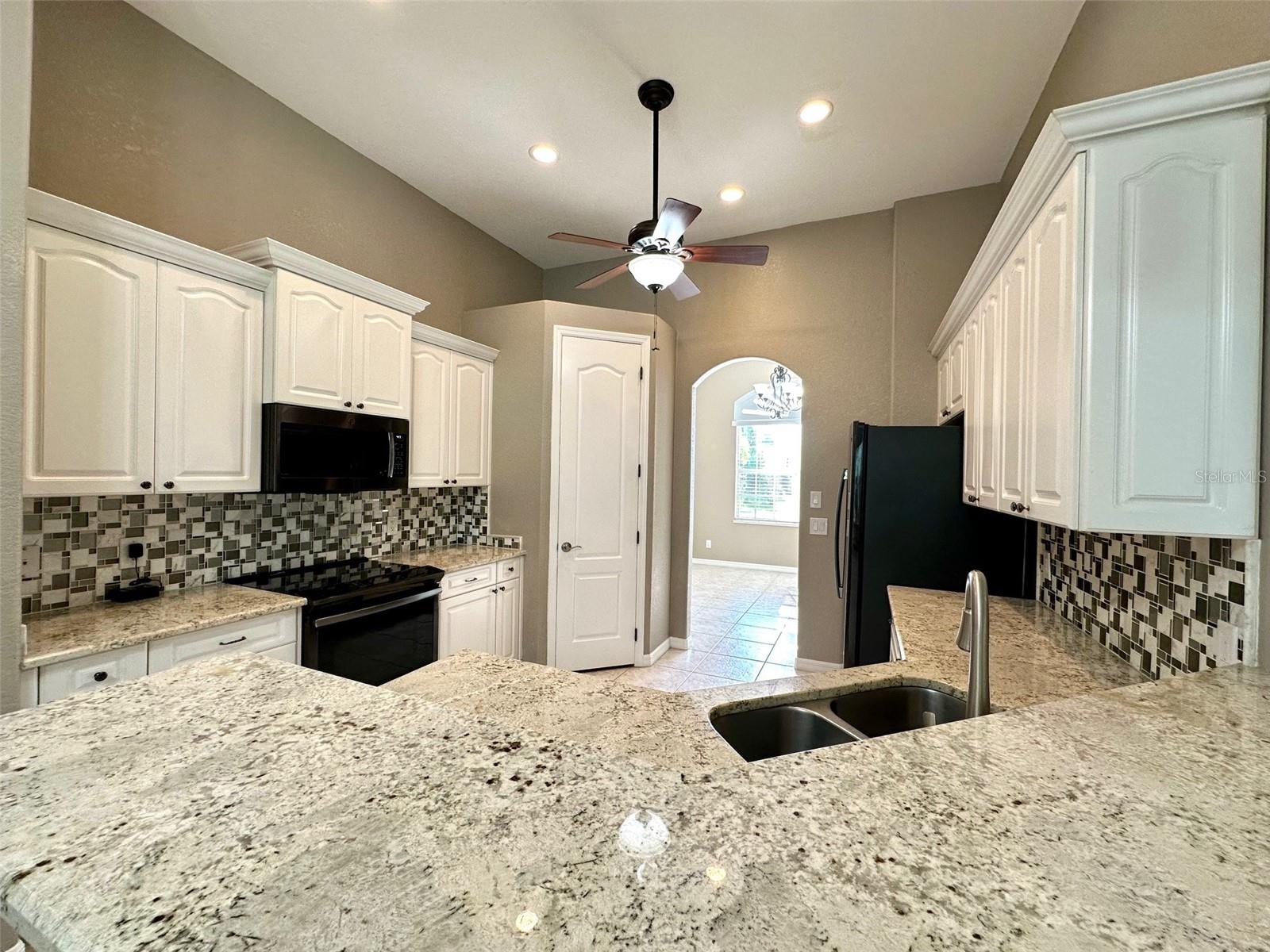 26577 BARRANQUILLA AVE