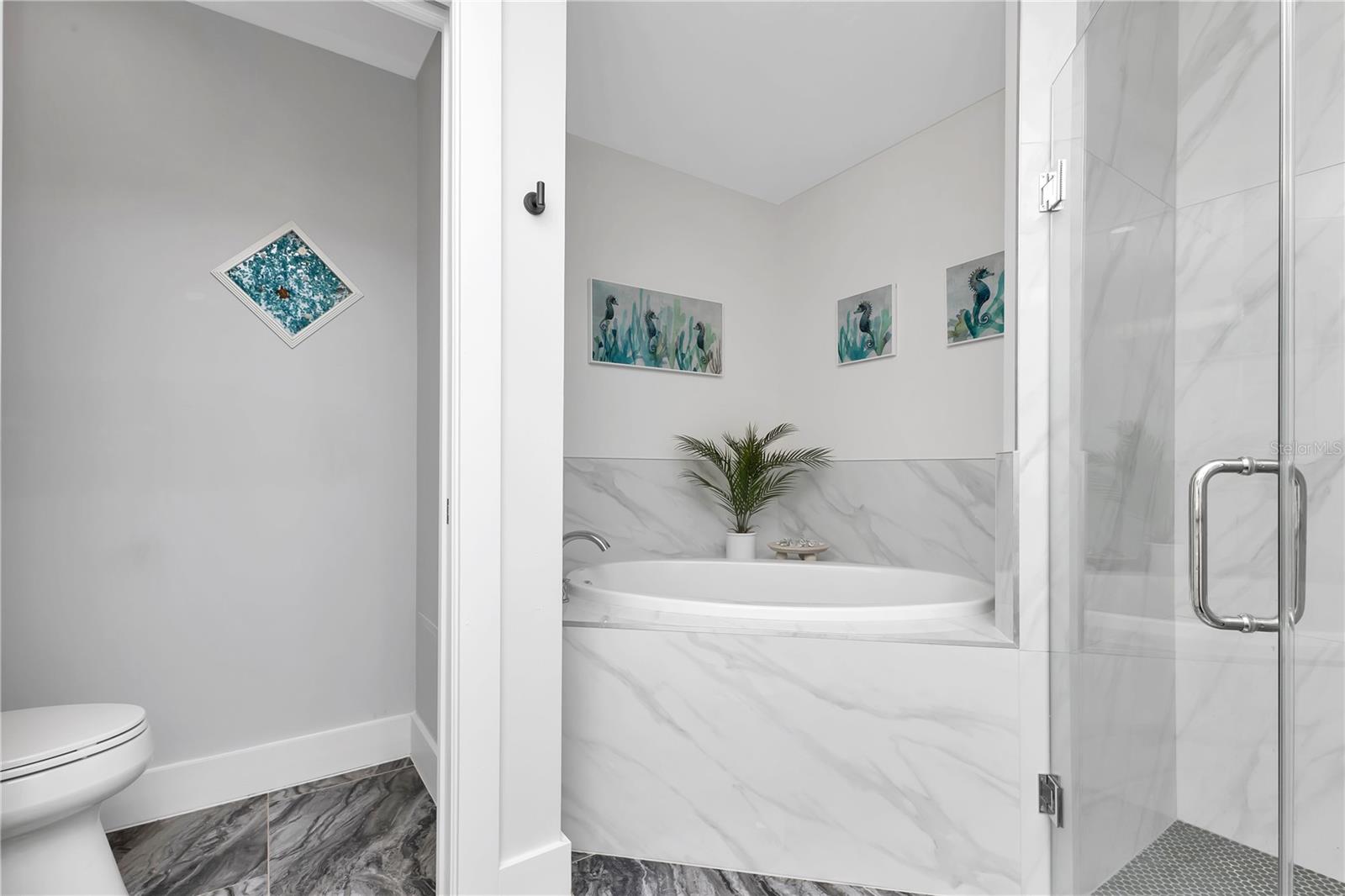 1425 PARK BEACH CIR #127