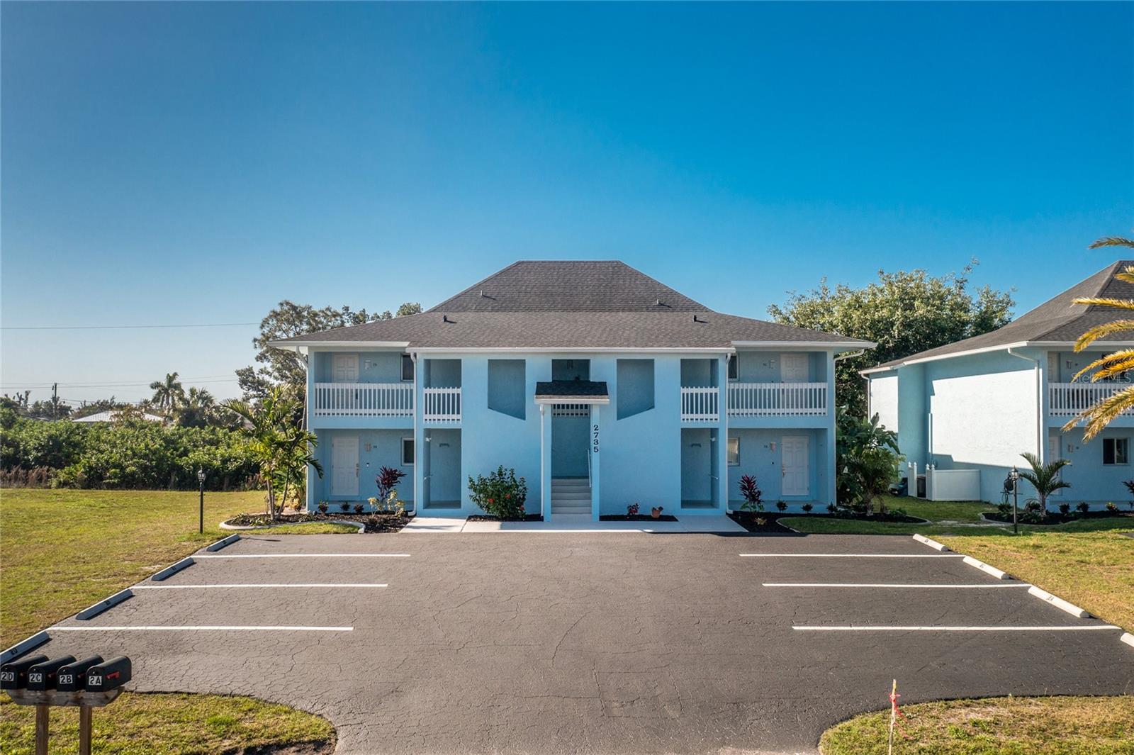 2735 MAGDALINA DR #2C