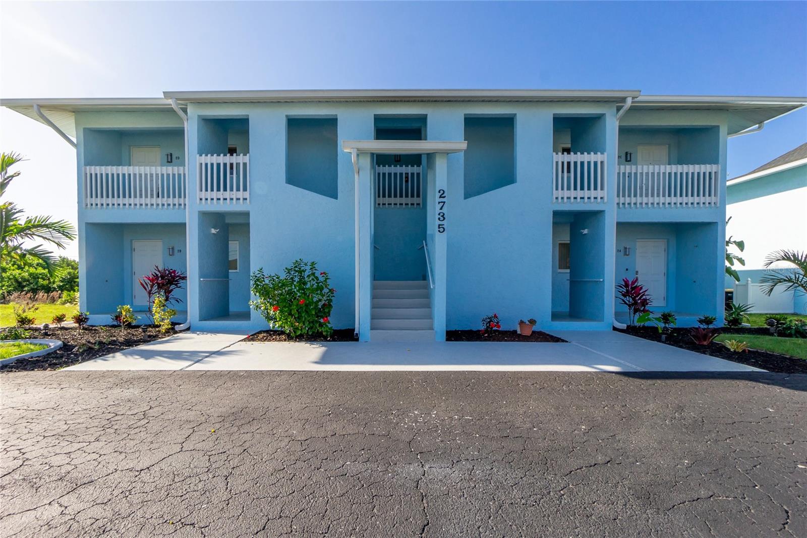 2735 MAGDALINA DR #2C