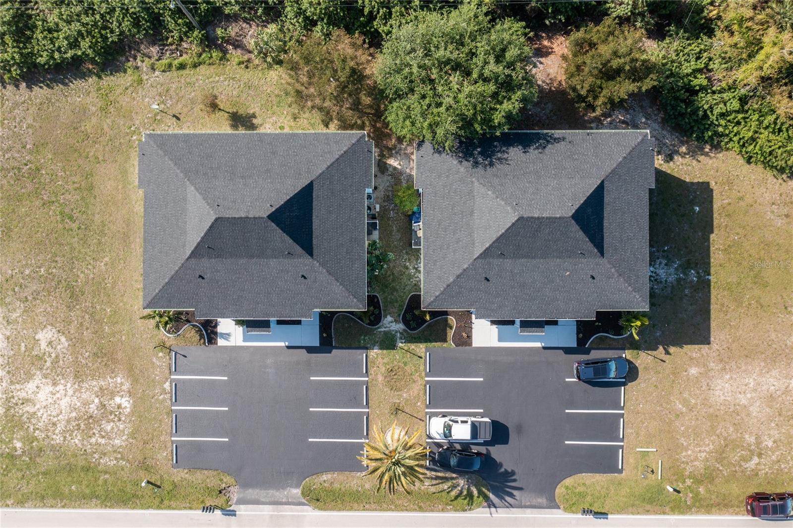 2735 MAGDALINA DR #2C