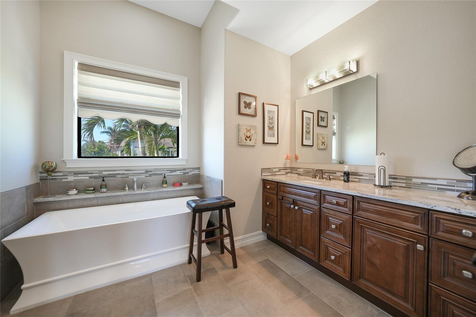 4061 LA COSTA ISLAND CT