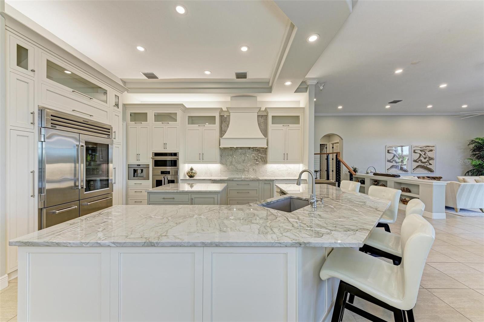 4511 GRASSY POINT BLVD