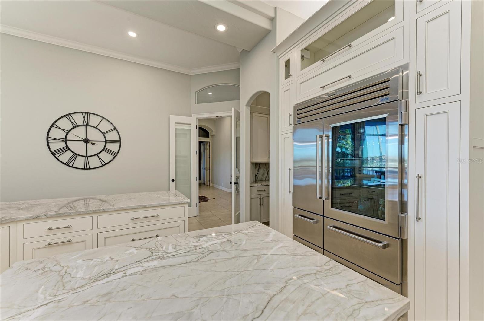 4511 GRASSY POINT BLVD