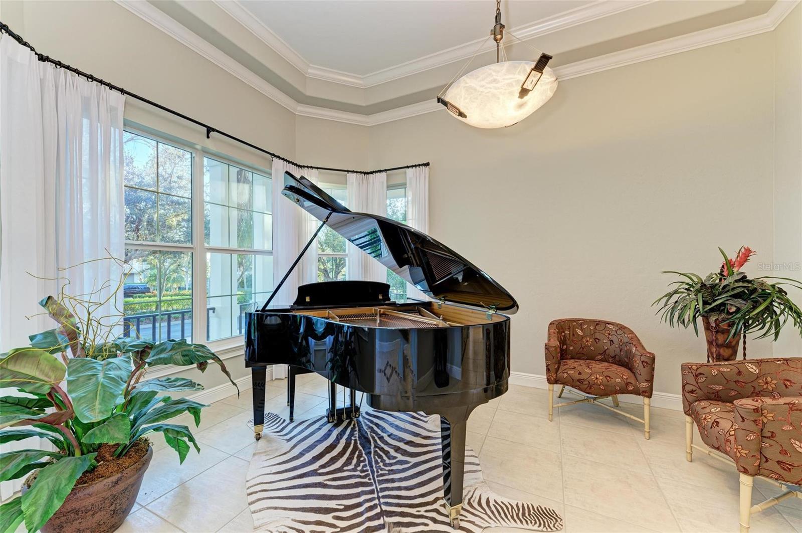 4511 GRASSY POINT BLVD