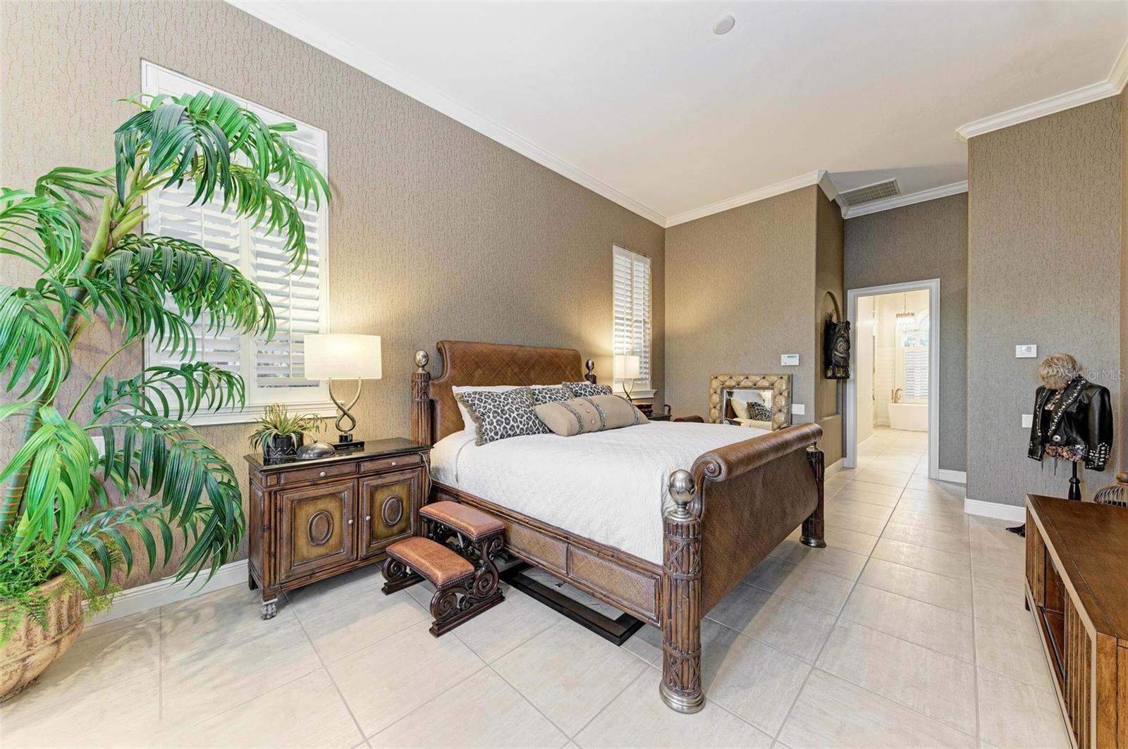 4511 GRASSY POINT BLVD