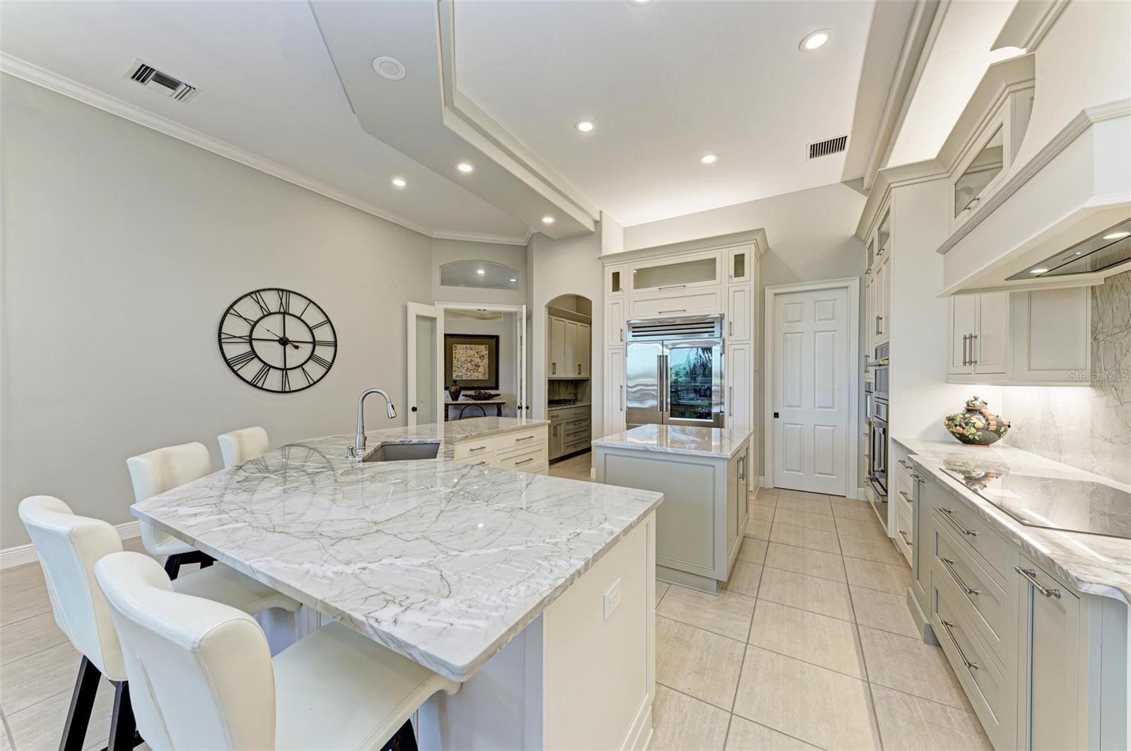 4511 GRASSY POINT BLVD