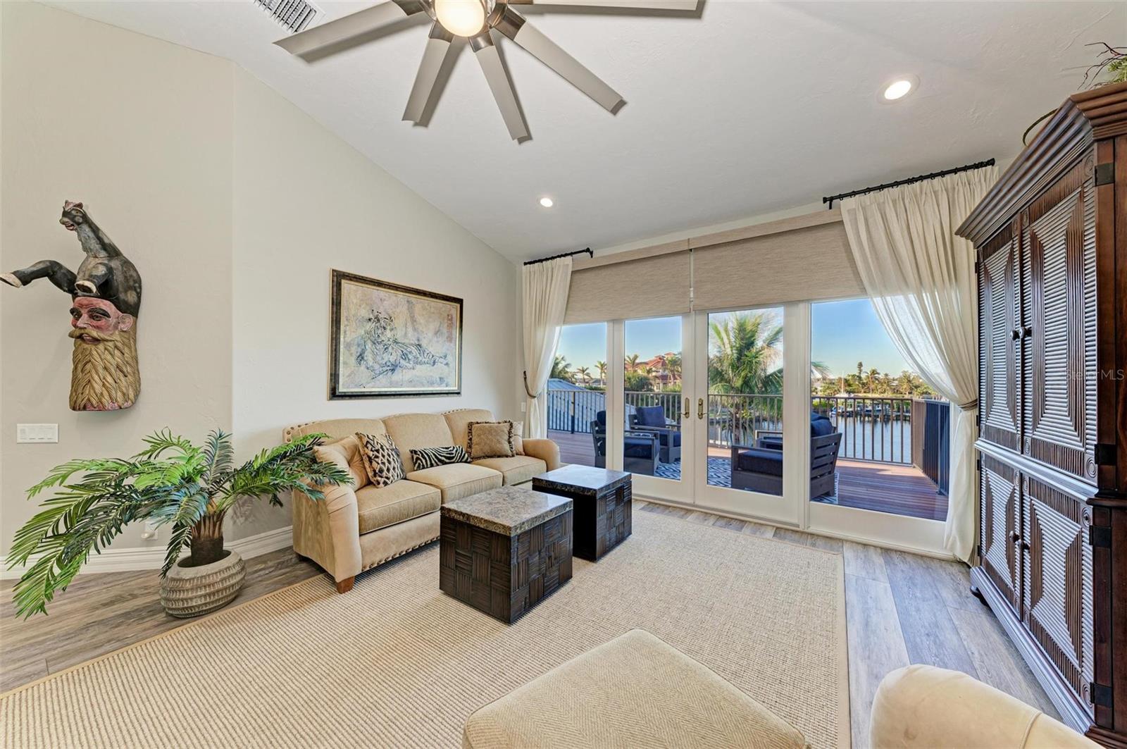 4511 GRASSY POINT BLVD