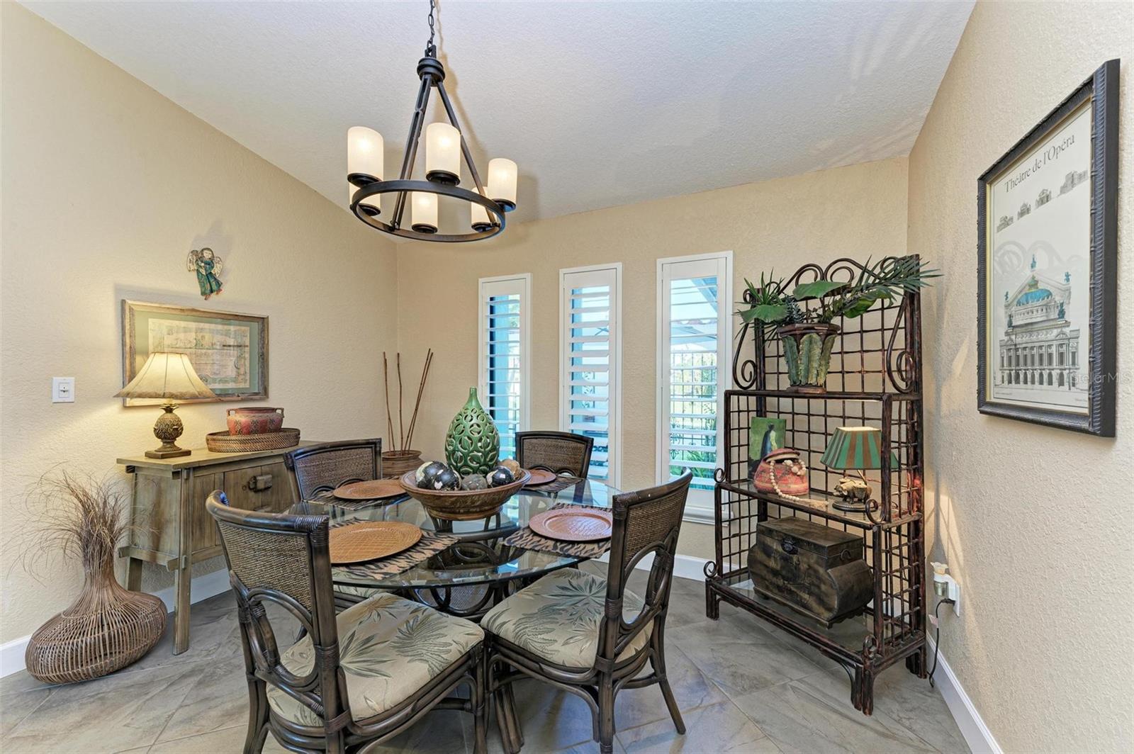 3819 TURTLE DOVE BLVD