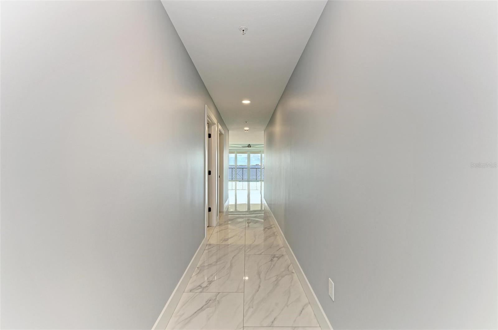 1425 PARK BEACH CIR #149