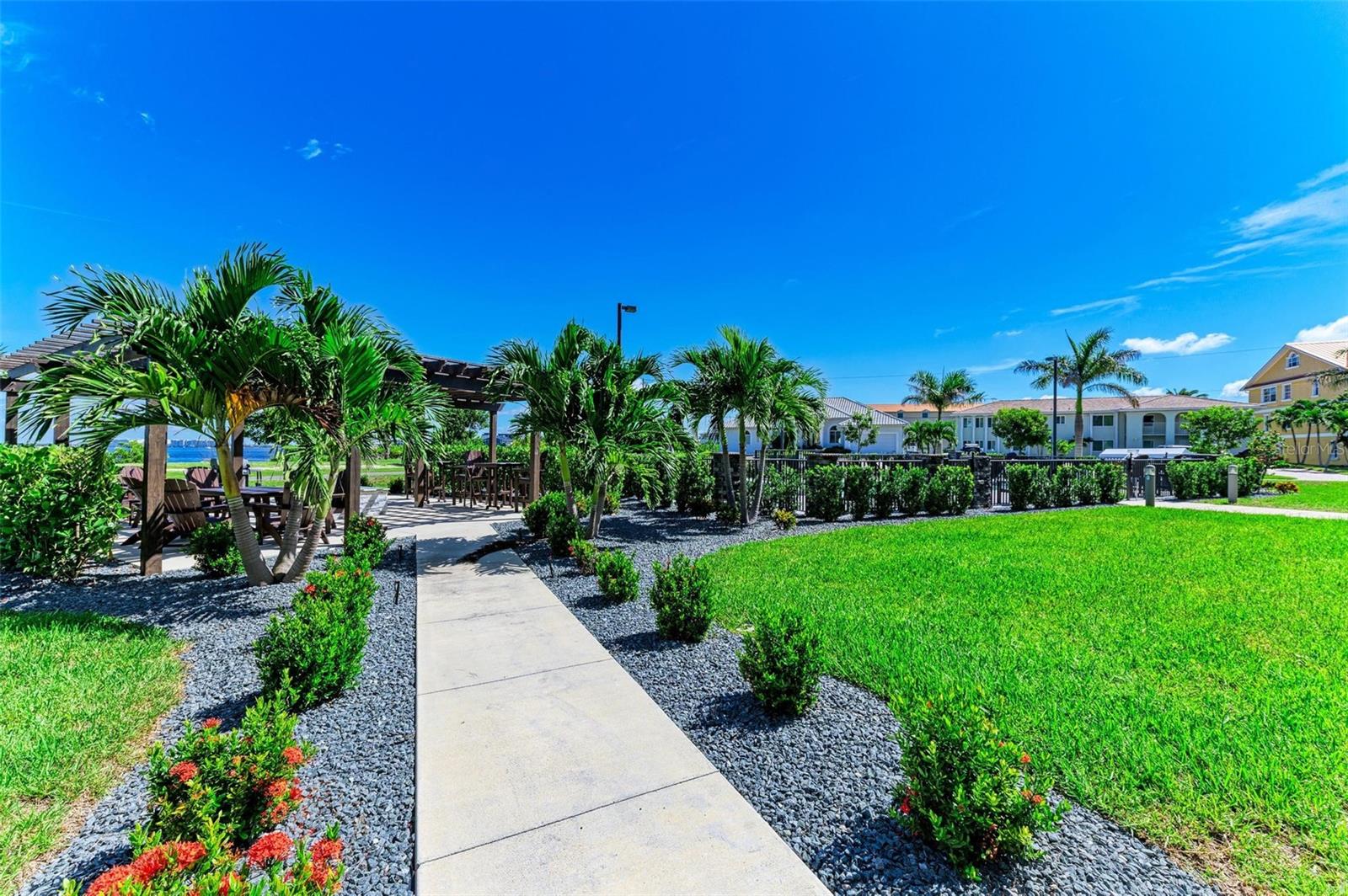 1425 PARK BEACH CIR #149