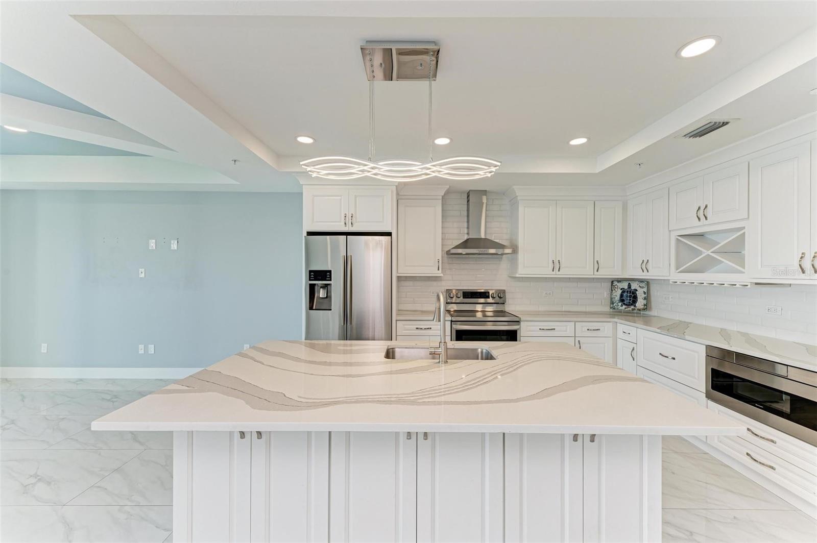 1425 PARK BEACH CIR #149