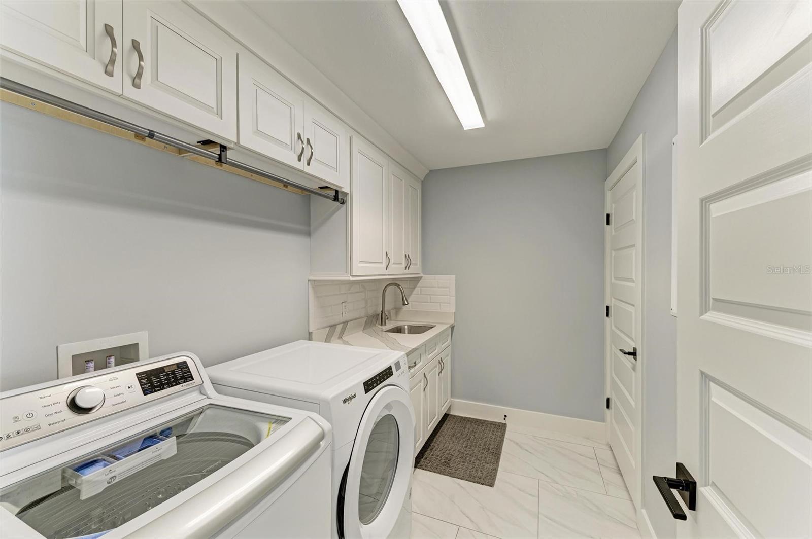 1425 PARK BEACH CIR #149