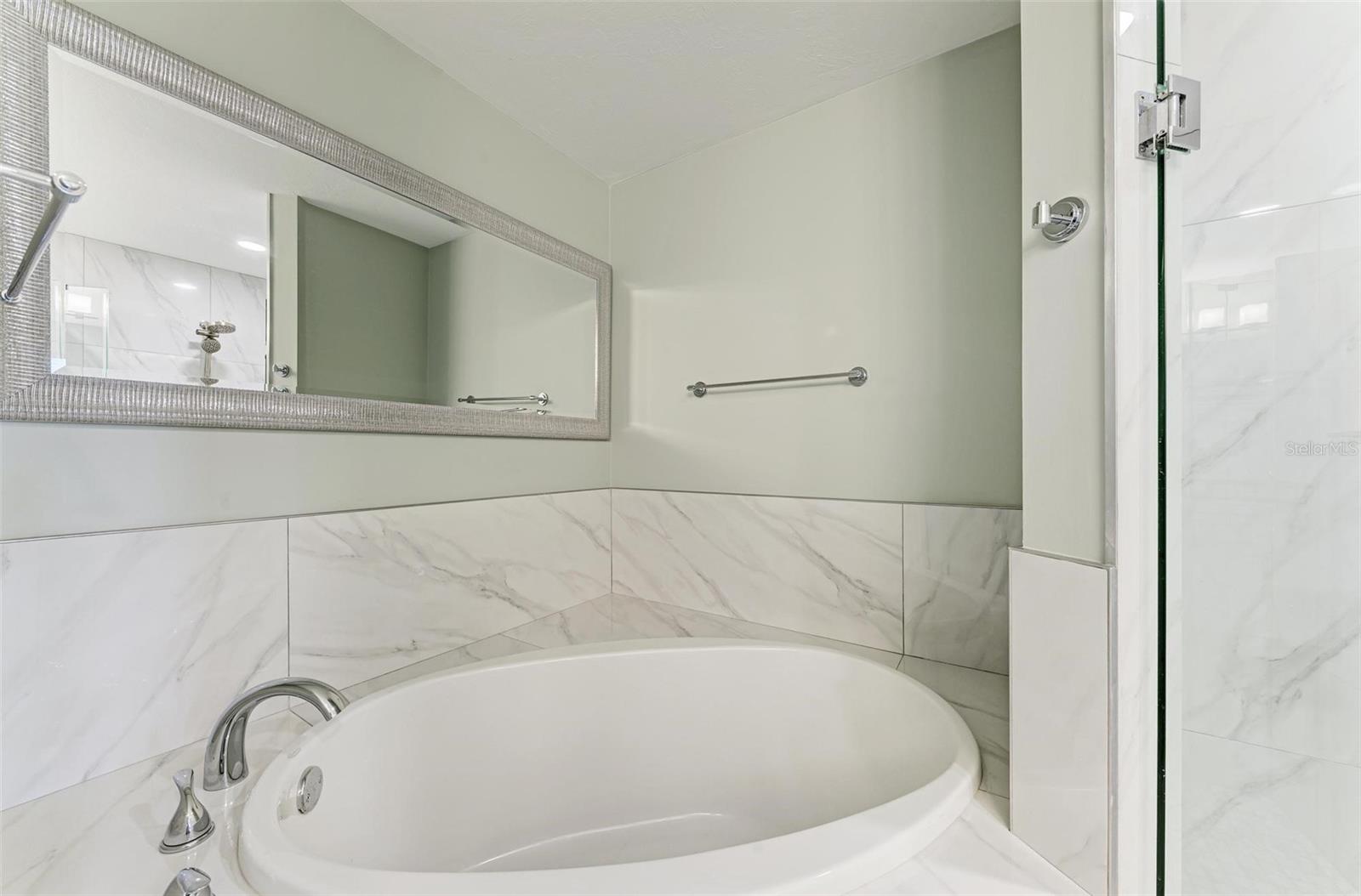 1425 PARK BEACH CIR #149