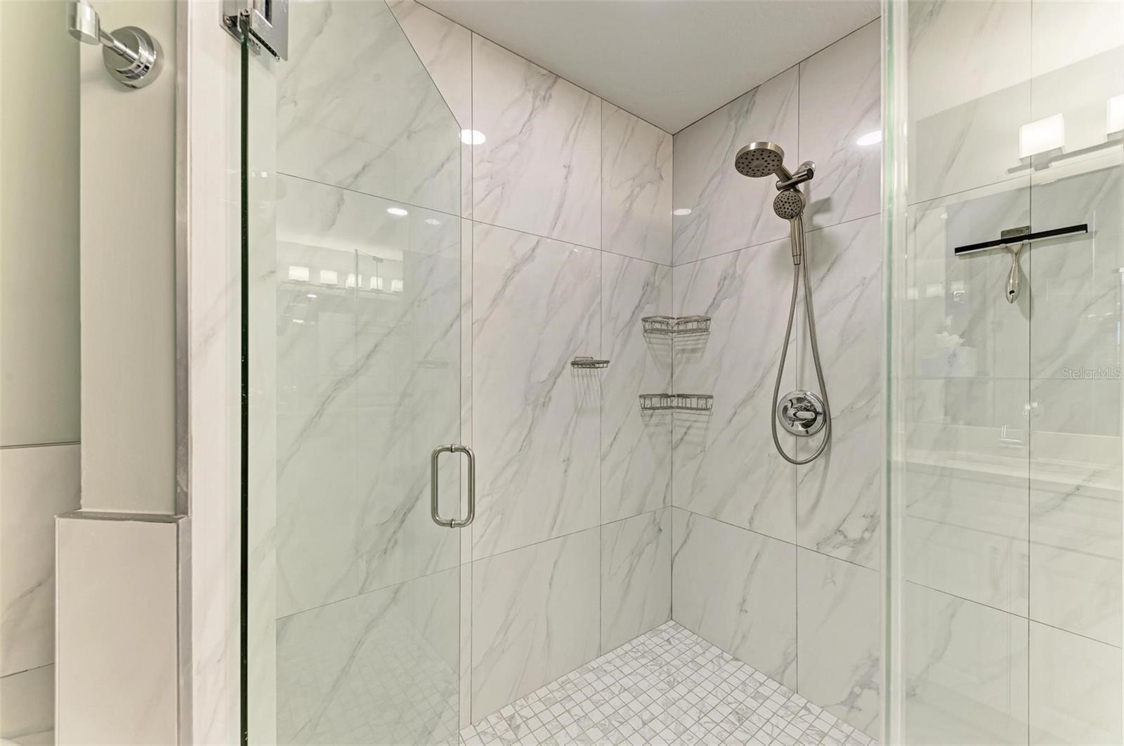 1425 PARK BEACH CIR #149