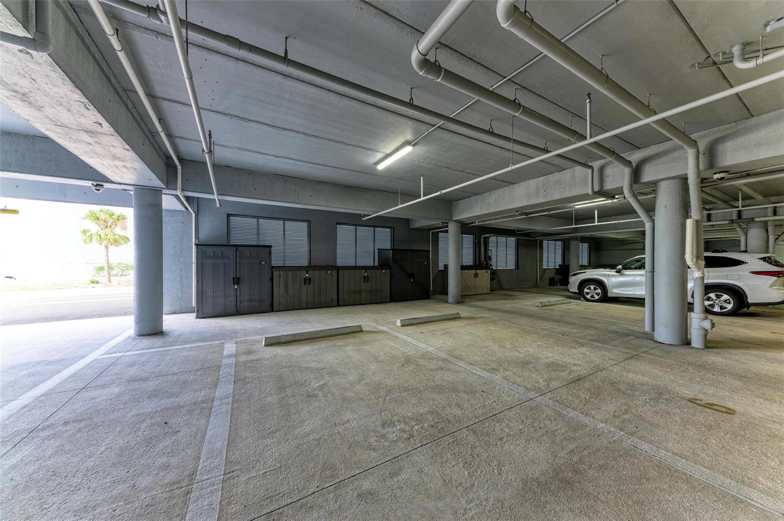 1425 PARK BEACH CIR #149