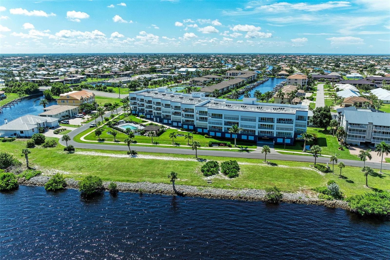 1425 PARK BEACH CIR #149