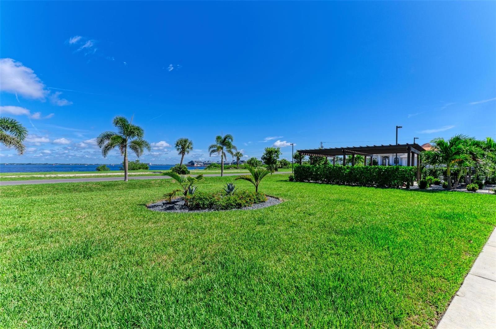 1425 PARK BEACH CIR #149