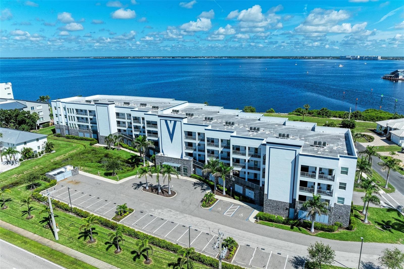 1425 PARK BEACH CIR #149