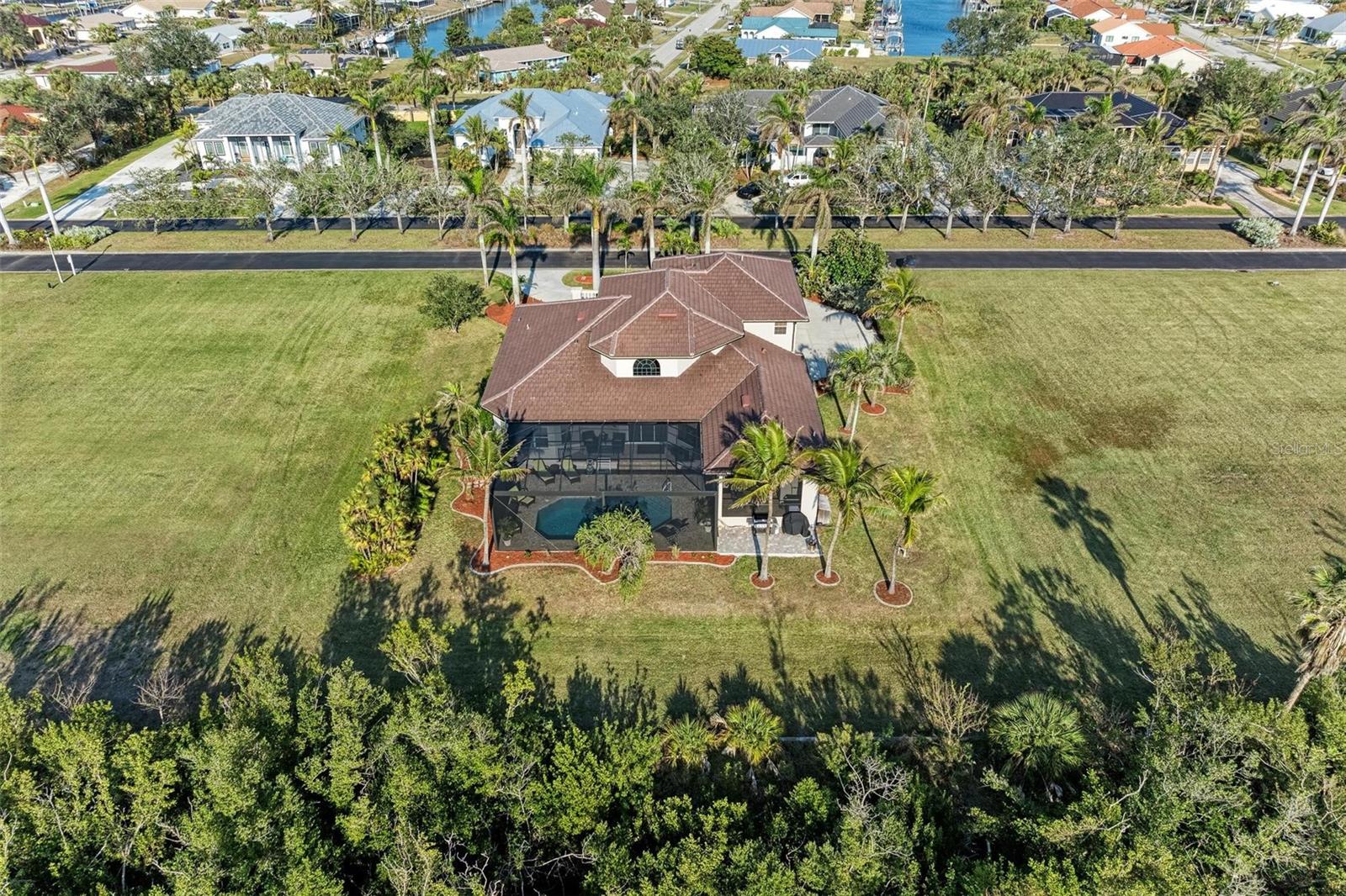 21391 HARBORSIDE BLVD