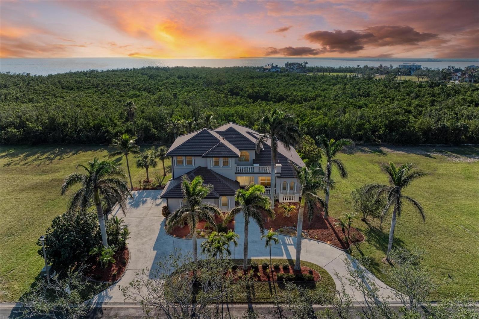 21391 HARBORSIDE BLVD