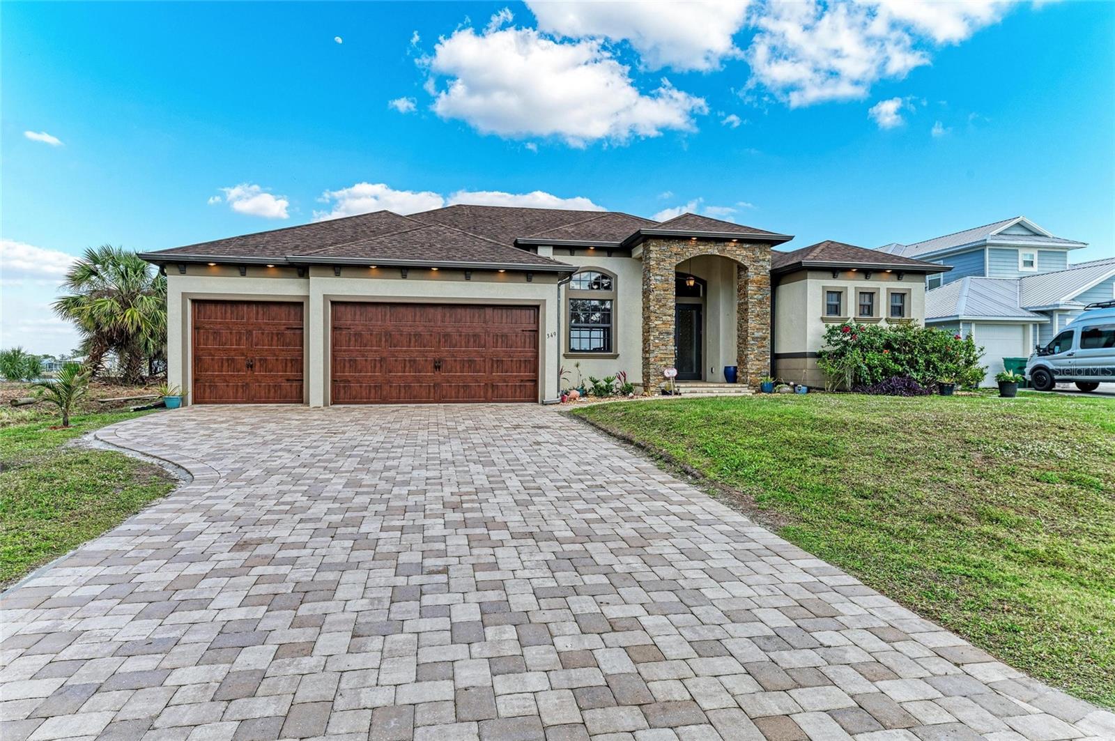 349 SPRING VIEW CIR