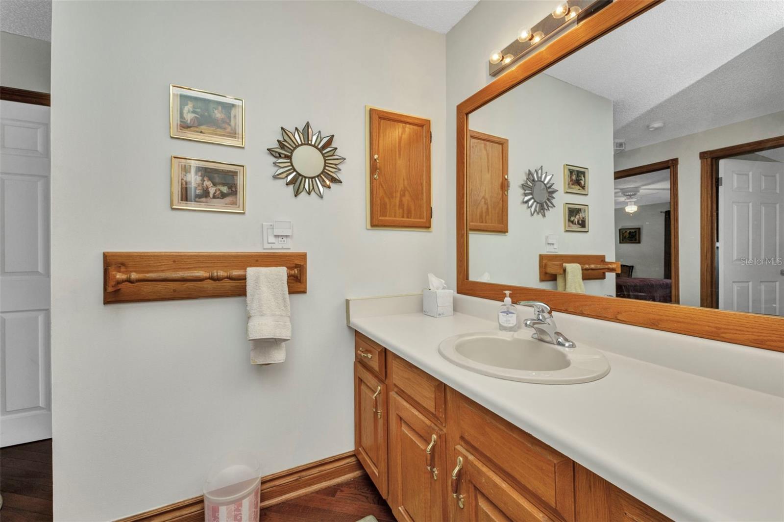 22375 EDGEWATER DR #255