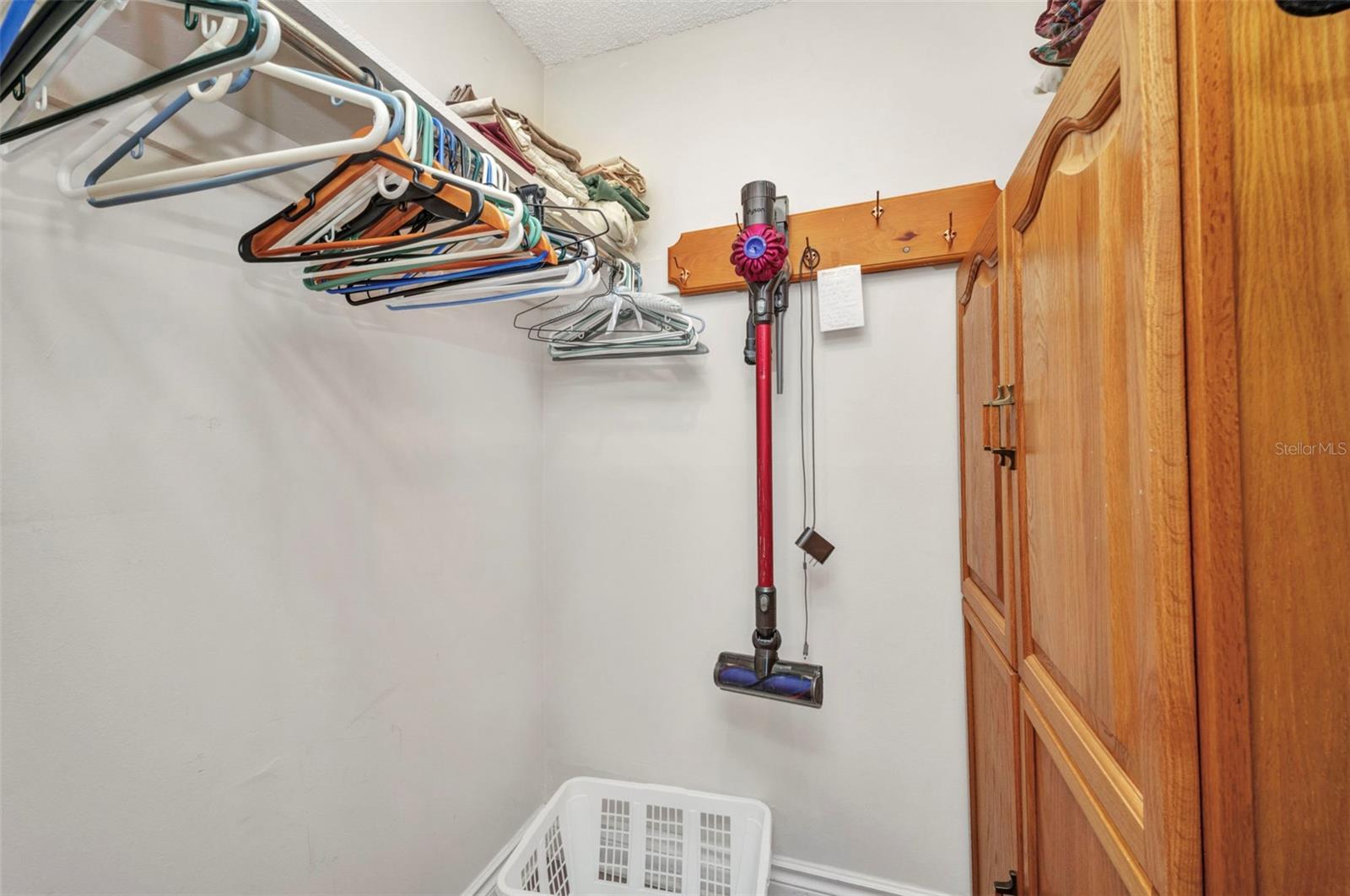 22375 EDGEWATER DR #255