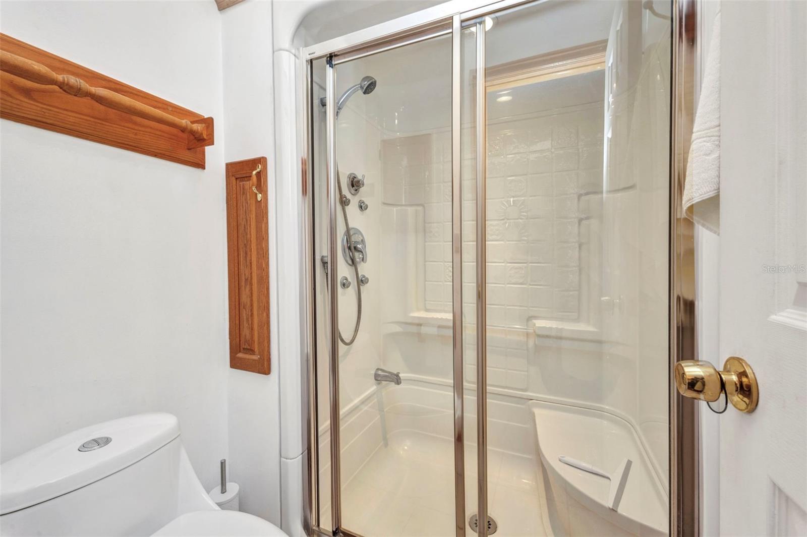 22375 EDGEWATER DR #255