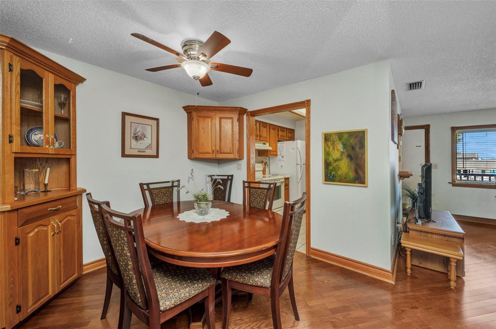 22375 EDGEWATER DR #255