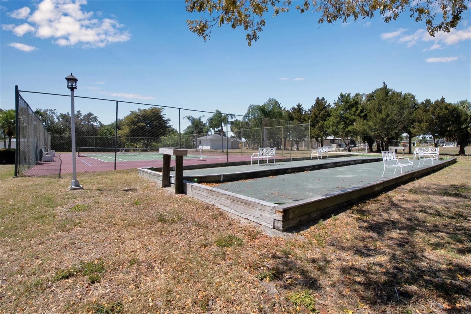 22375 EDGEWATER DR #255