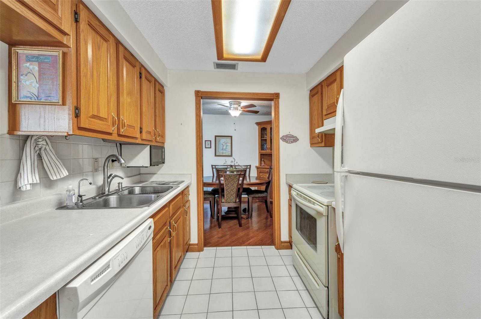 22375 EDGEWATER DR #255