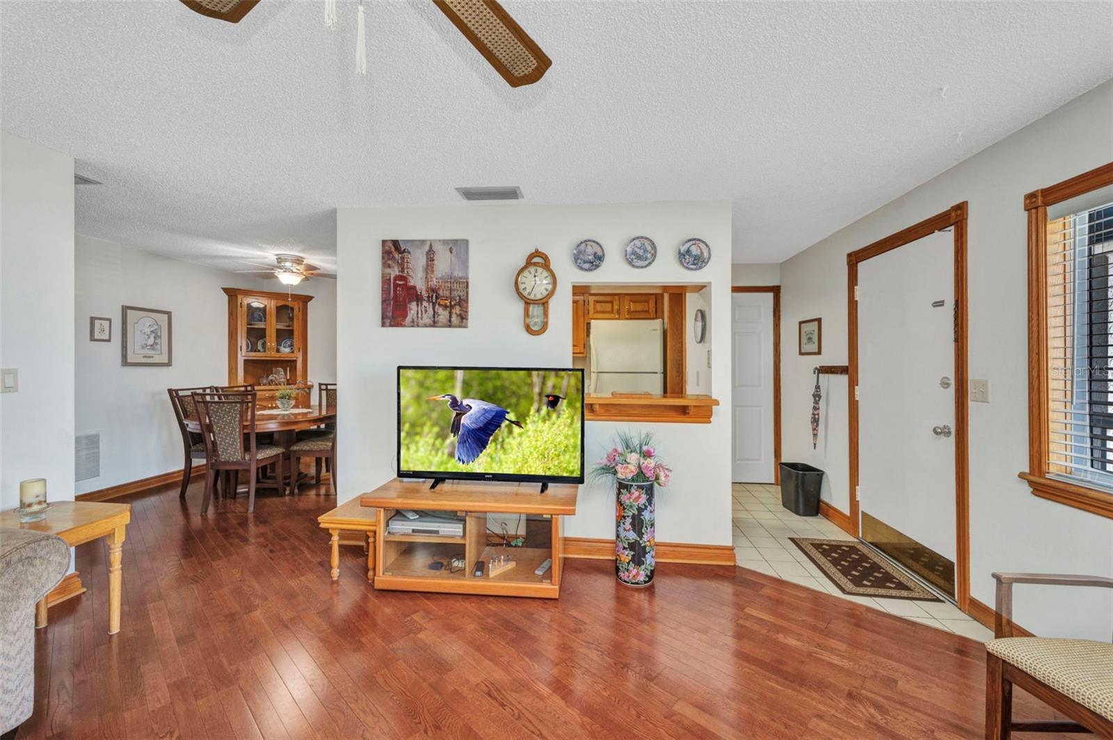 22375 EDGEWATER DR #255