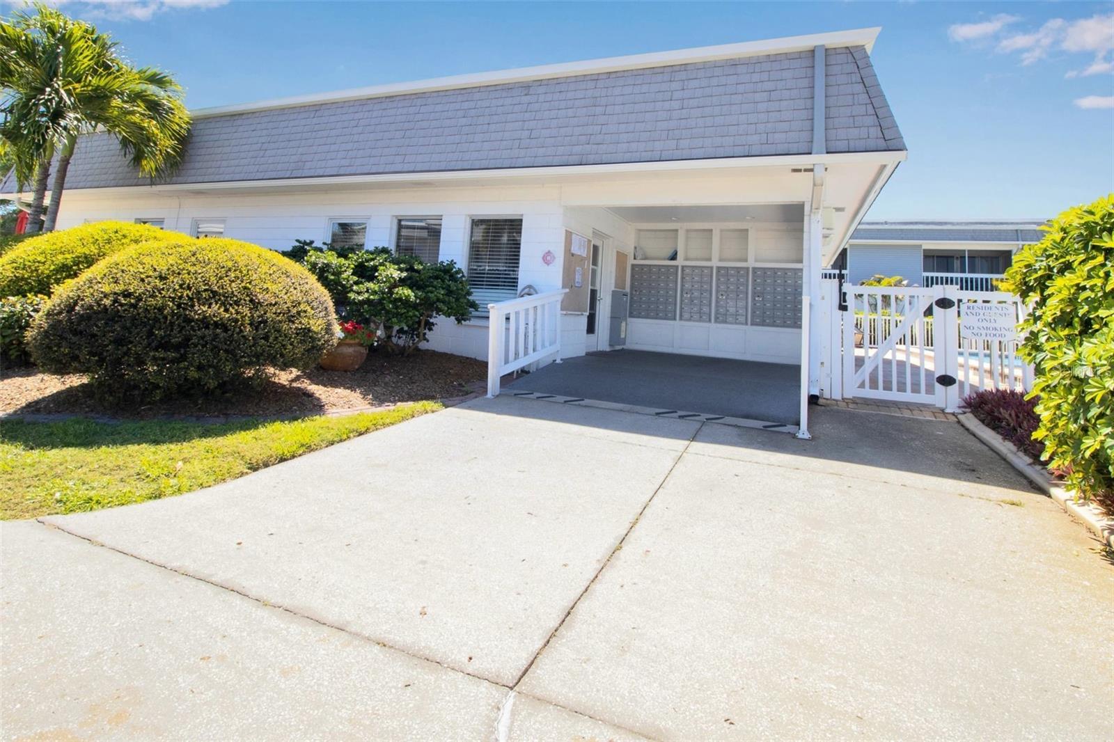 22375 EDGEWATER DR #255